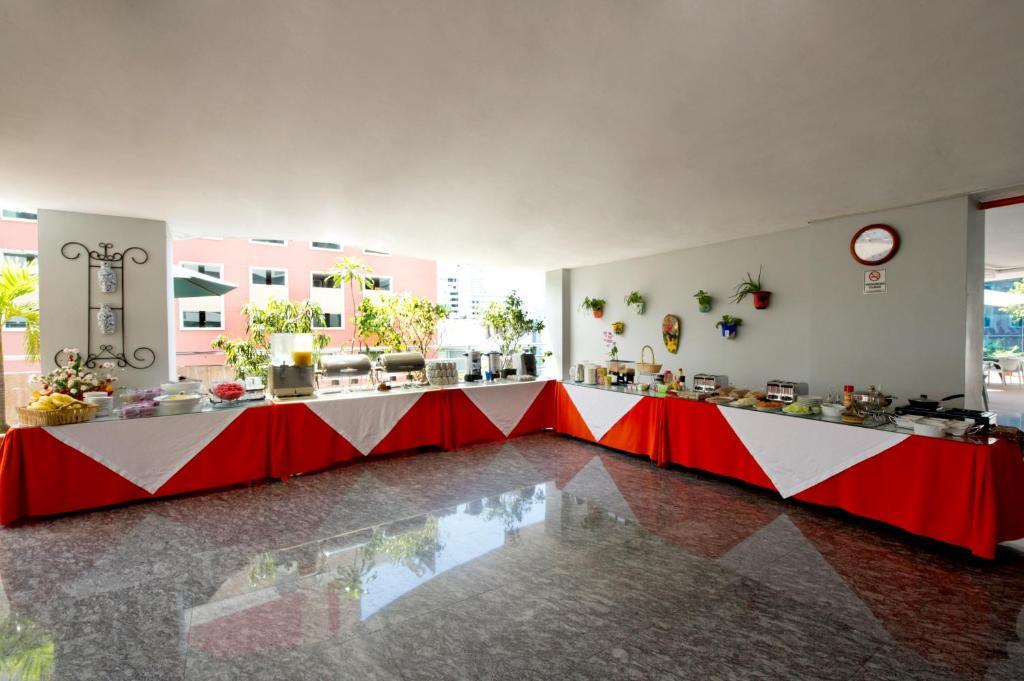 Torres De Alba Hotel & Suites Panama City Exterior photo