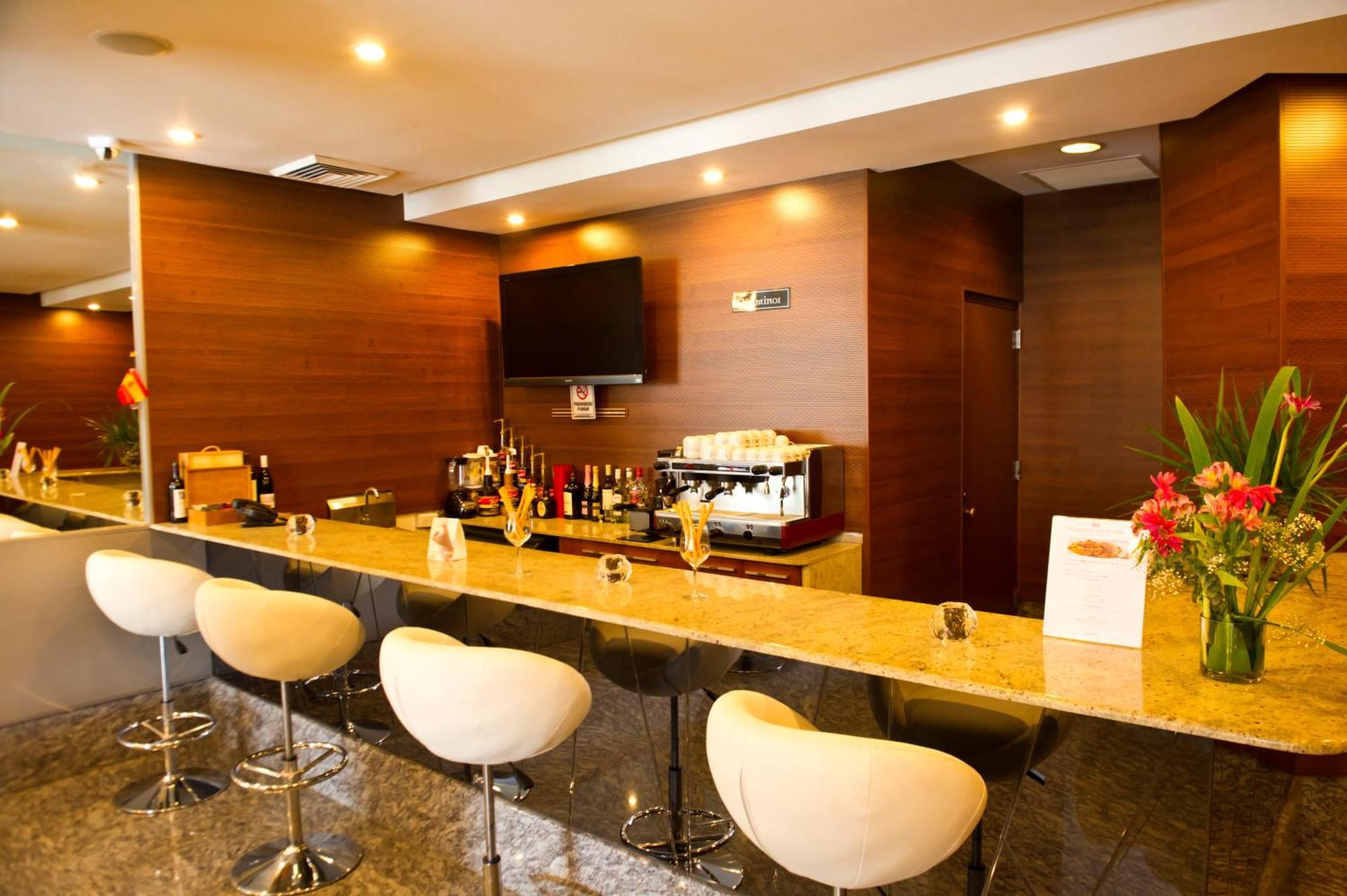 Torres De Alba Hotel & Suites Panama City Exterior photo