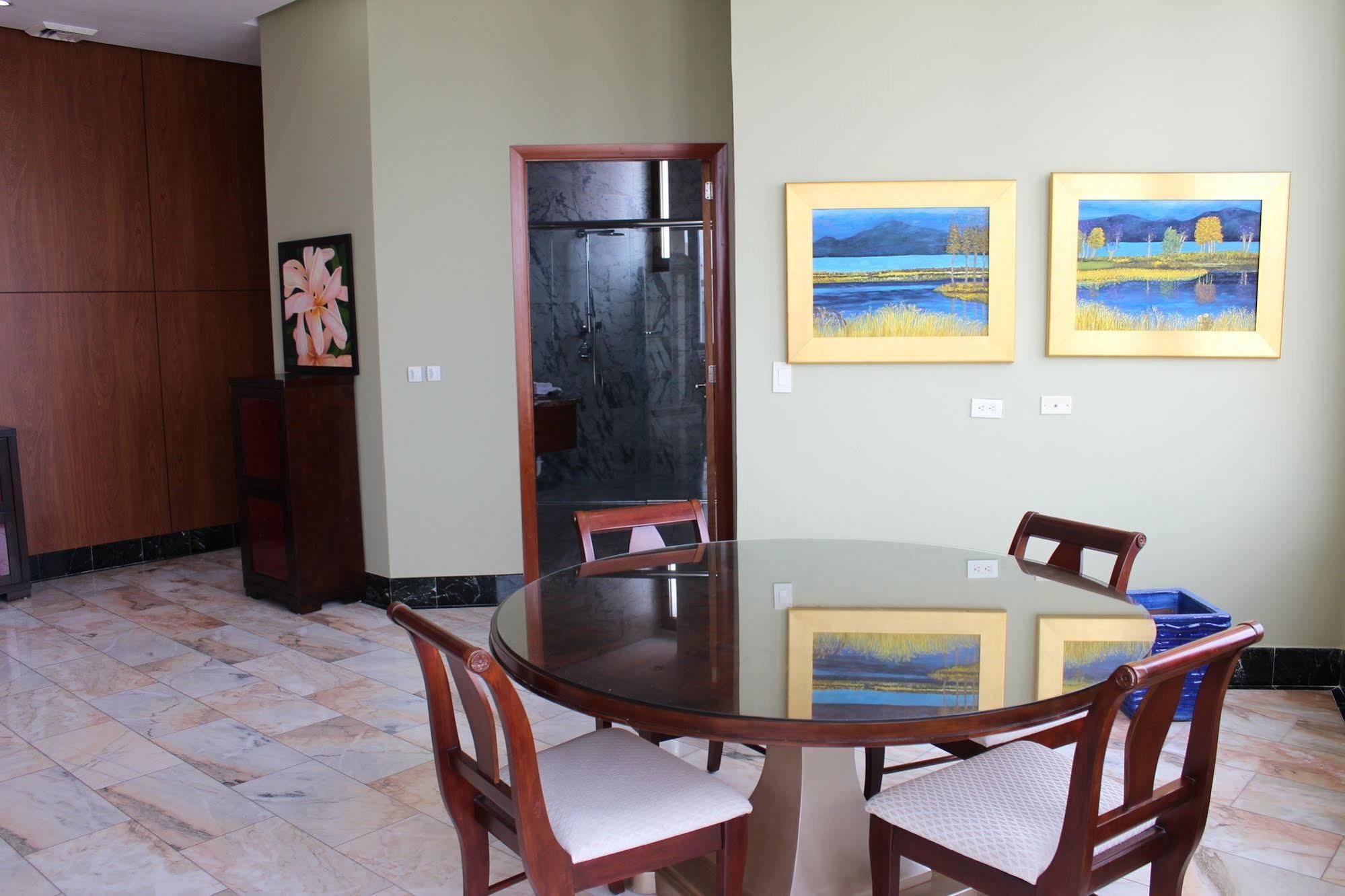 Torres De Alba Hotel & Suites Panama City Exterior photo
