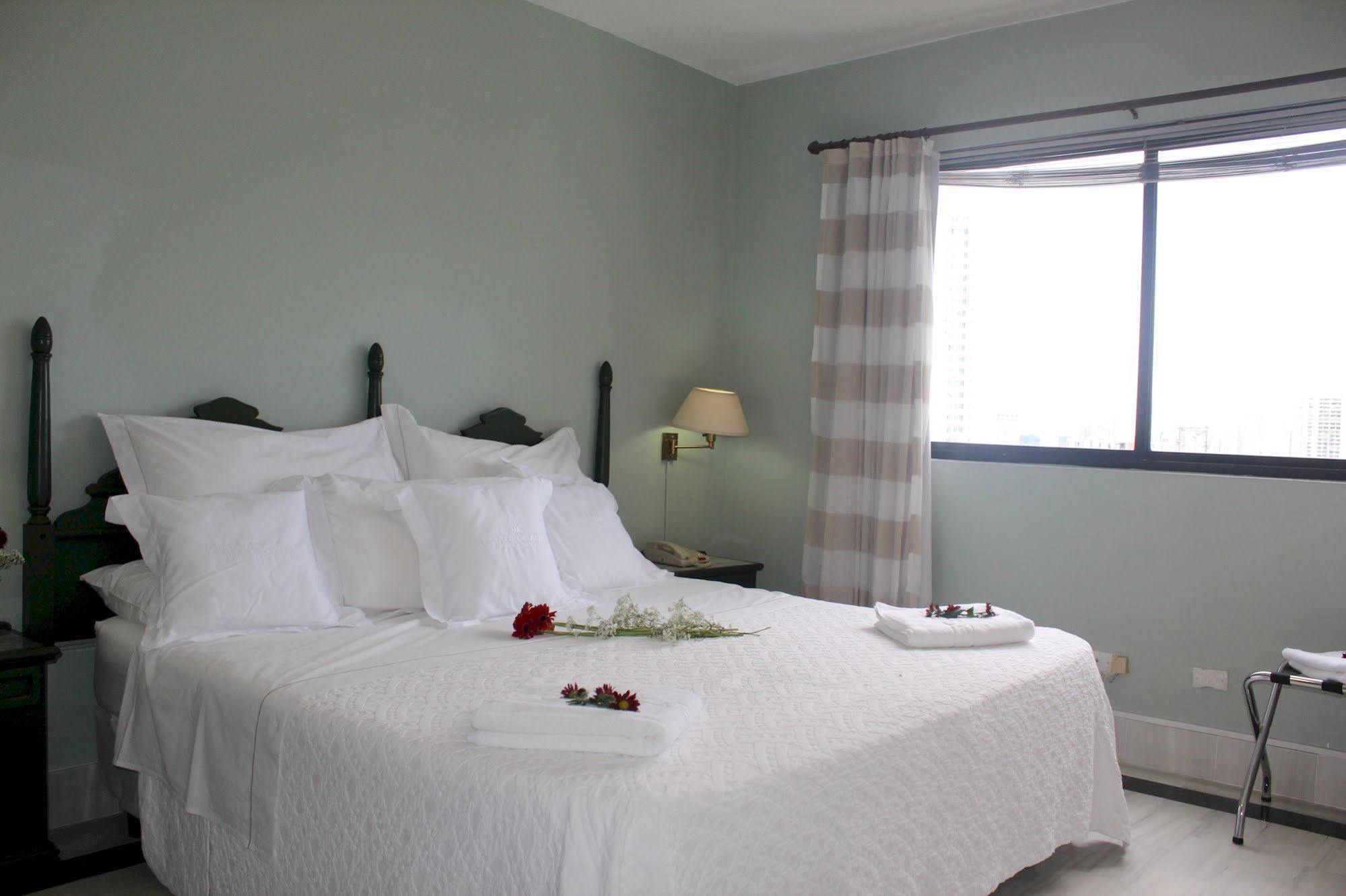 Torres De Alba Hotel & Suites Panama City Exterior photo